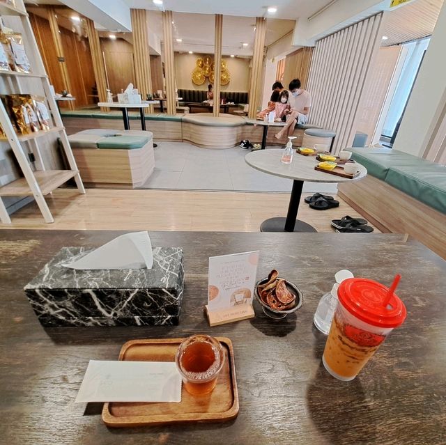 曼谷Chit Lom全身按摩；採點網紅冰afteryoudessert