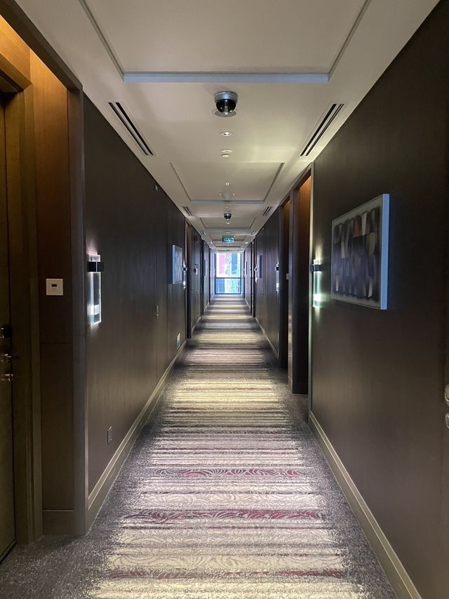 หนีร้อนไปนอนที่ Carlton City Hotel, Singapore