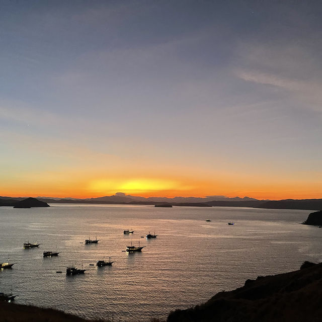 Sunrise in Pulau Padar