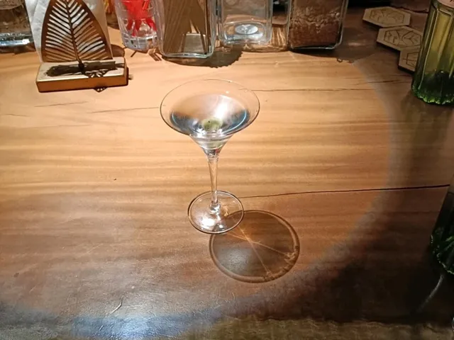 大池覓蜜Himitsu BAR&BISTRO