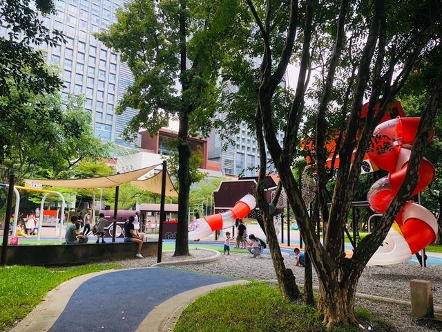 台北｜🌳🏀親子好去處🛝🚂 南興公園特色遊戲場