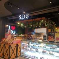 Best shopping mall accross the Causeway! 