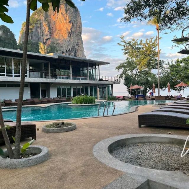 แซนด์ ซี รีสอร์ท หาดไร่เลย์ สวยจนว้าว