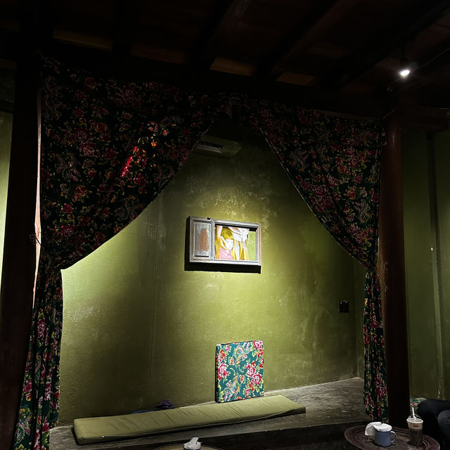 “ベトナム”ホイアンの素敵カフェ“Cộng Cafe”