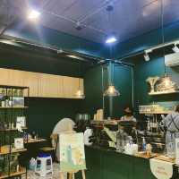 คาเฟ่สุดชิคในปั้ม ESSO จันทบุรี "Station Es Cafe"