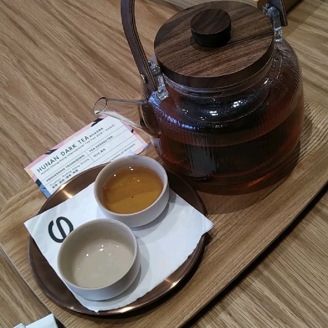 帶狗狗在香港最高處食souffle 