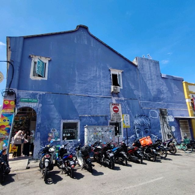 Murals Street 