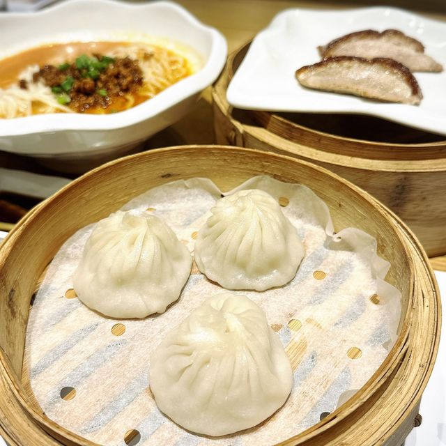  🦆 $88 食均片皮鴨·小籠包·擔擔麵