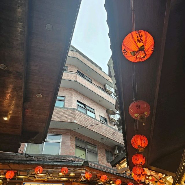 หมู่บ้านโบราณ โคมแดง ไต้หวัน "จิ่วเฟิ่น"🧧