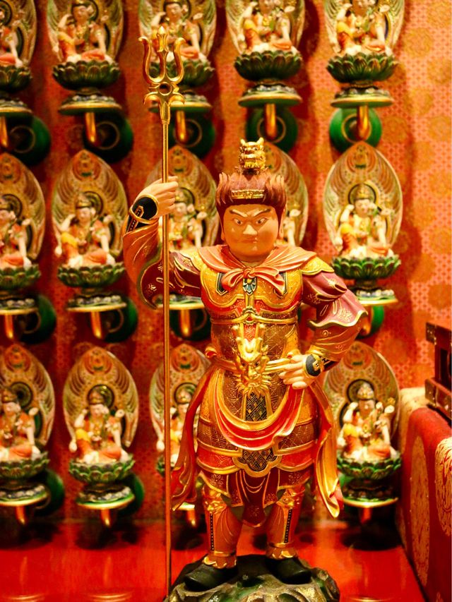 วัดพระเขี้ยวแก้ว Buddha Tooth Relic Temple