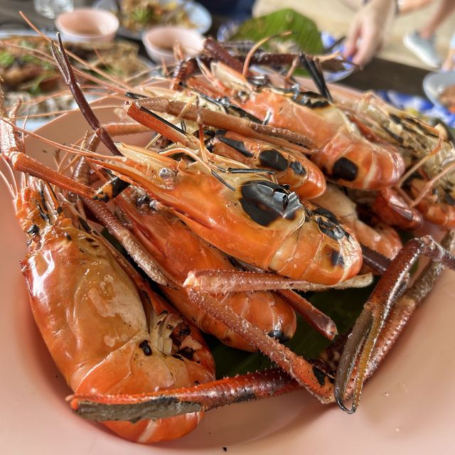 ร้านอาหารทะเล สุดทางรัก หาดเจ้าหลาว จันทบุรี