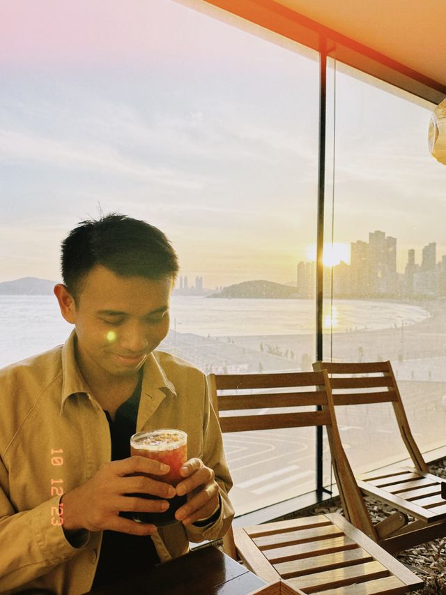 Haeundae - Peaceful Moments at the Beachside