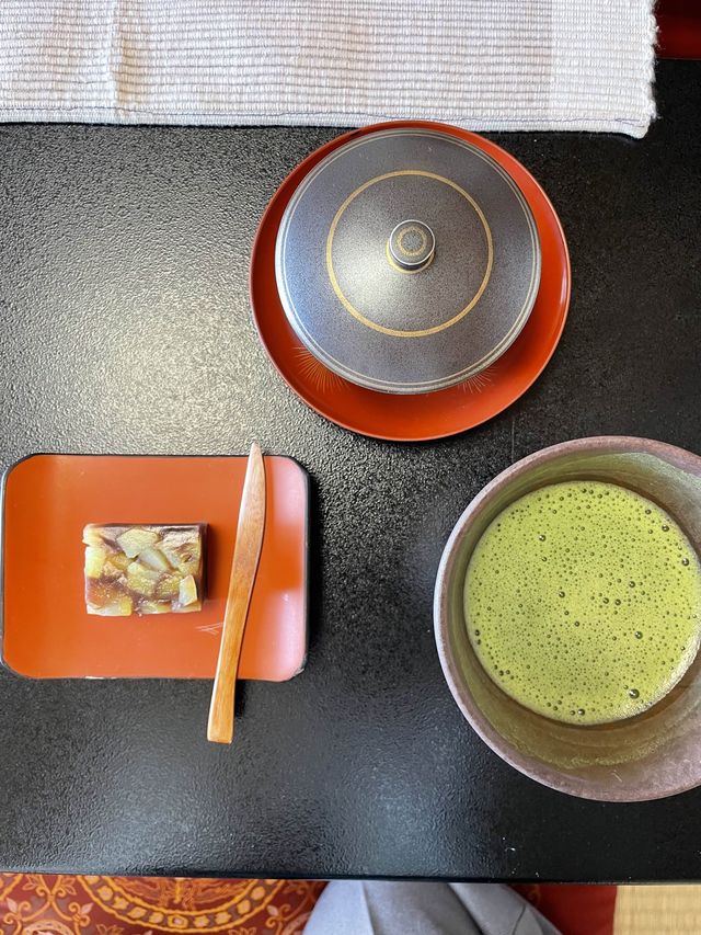 一泊2食付き！部屋に温泉付きなのに土日で1人25000円から！？コスパ最強熱海の老舗旅館！