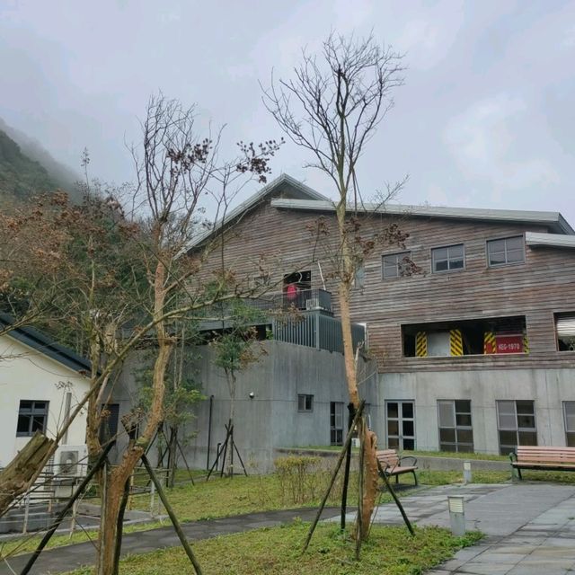 隱身在山中的消防隊 隱身在山中的消防隊