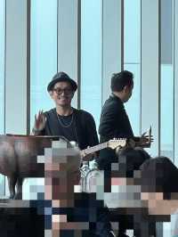 望住海景聽Live band🎶🎸