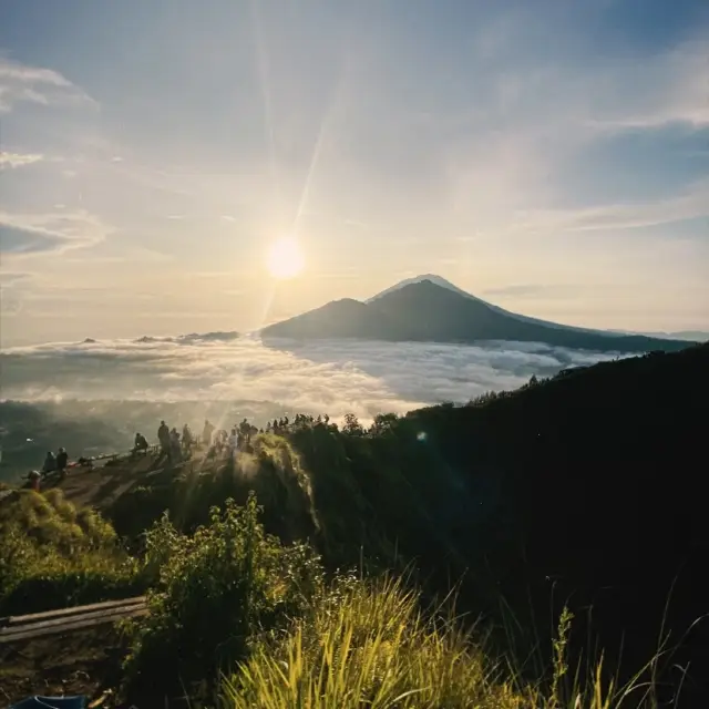 VOLCANIC MOUNTAIN HIKE 