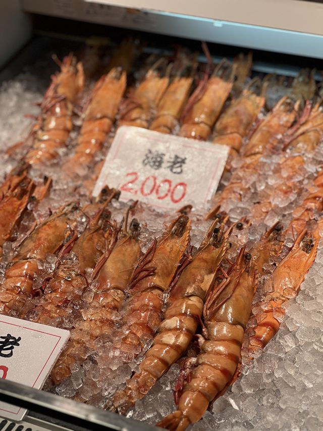 ตะลุยตลาดคุโรมง กินขาปูยักษ์ที่โอซาก้า 🦀