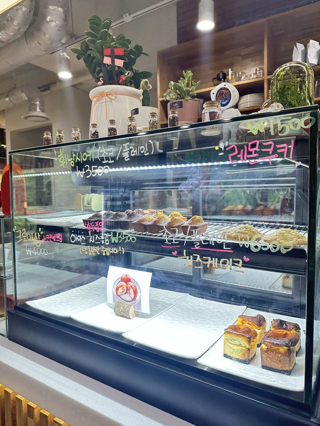 계곡 왔다가 들러서 빙수 먹기 좋은 안양유원지 카페! [커피동 석수리]
