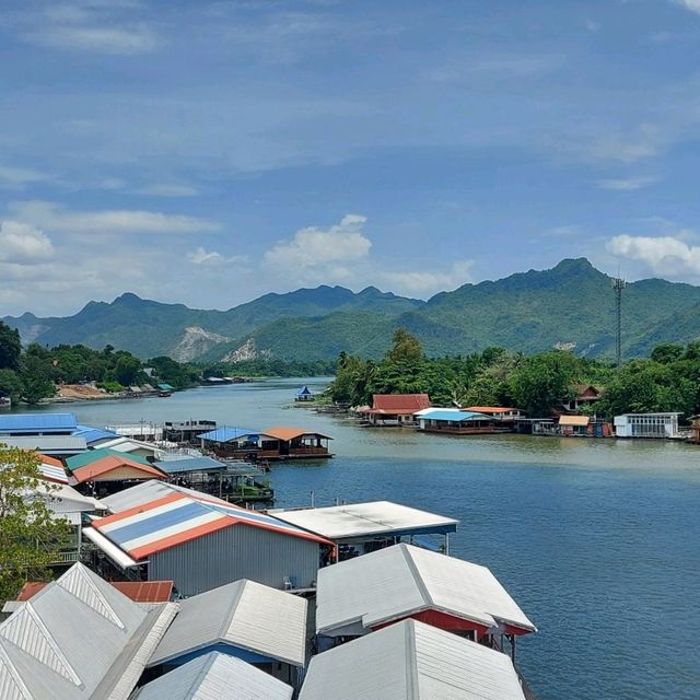 สกายวอล์คเมืองกาญจน์  ชมวิวเมืองสวยๆ 
