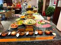SILK SENSE HOI AN RIVER RESORT高級早餐還有英式早茶喔