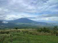 A breathtaking view of Mayon Skyline