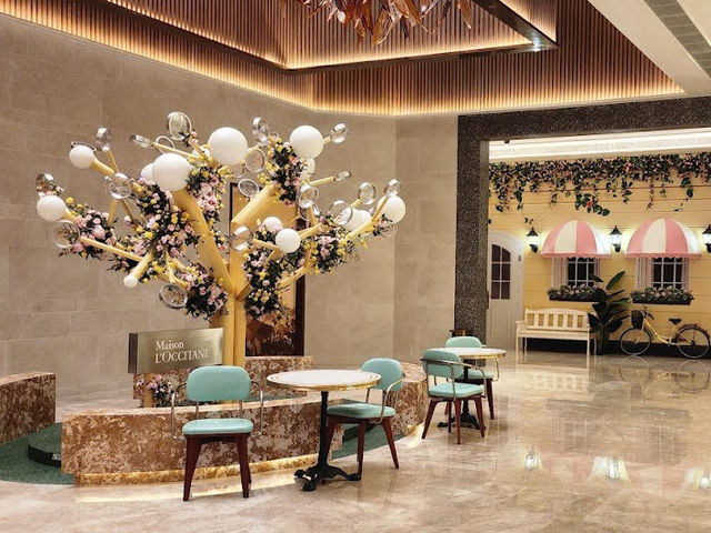 澳門葡京人：新穎酒店，提供多種美食和主題裝置