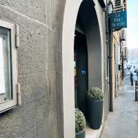 COZY RESTAURANT IN MARSEILLE.