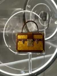 นิทรรศการประวัติศาสตร์แห่งความหรูหรา Louis Vuitton