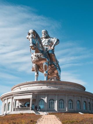 "Exploring the Untamed Beauty of Mongolia
