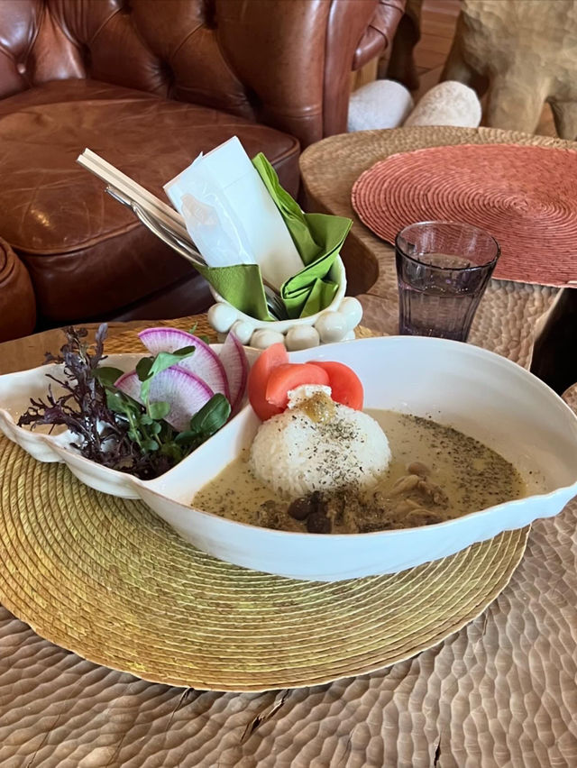 【糸島カフェ】癒しの空間！暖かな暖炉とおいしい料理が魅力的