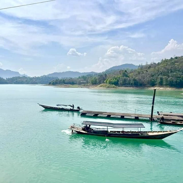 🚣‍♂️ Khao Sok National Park: Jungle Safari, Floating Bungalows, and Cheow Lan Lake 🌳🚤