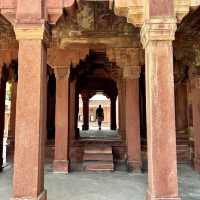 😍 Visiting the majestic Agra Red Fort ♥️