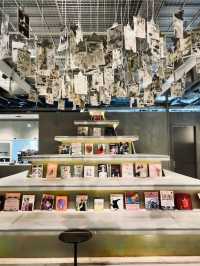 【大阪】本好きにはたまらない 泊まれる本屋 カフェ オシャレなBook And Bed Tokyo 心斎橋
