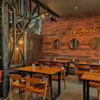 YOU COFFEE & RESTO | THE PLACE IS SUPER COOL