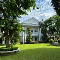 Over 100 years 5 stars Hotel in Surabaya