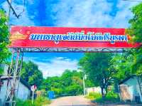 สักการะพระบรมสารีริกธาตุและปิดทองหลวงพ่อโสธร