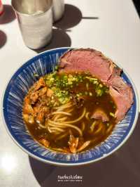 ก๋วยเตี๋ยวเนื้อสไตล์เส้นสดโฮมเมด