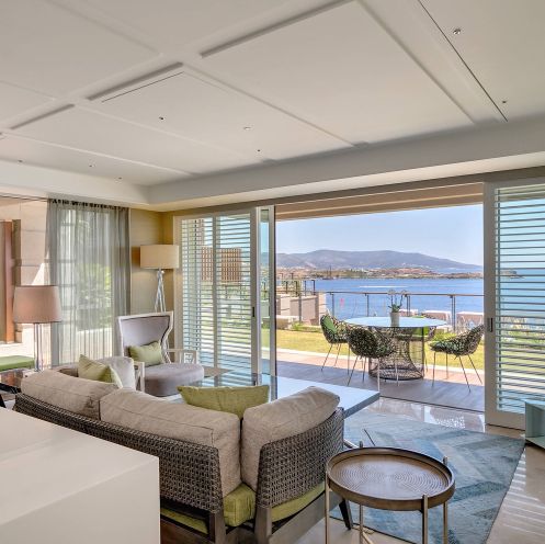 The CARESSE, Luxury: Where Elegance Meets Aegean Tranquility 