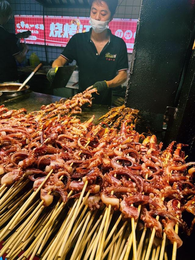 Famous BBQ : RONG SHU YUAN ZHONGSHAN ROAD