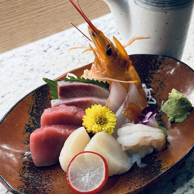 銅鑼灣日本料理～昼月 Daymoon Cafe & Lounge