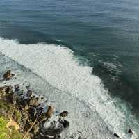 「Uluwatu烏魯瓦圖」漂亮海岸線，南部海岸一天遊！