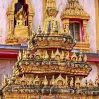 Wat Phra Thong or Wat Phra Phut