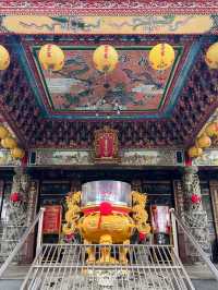 วัดที่อยู่ด้านหน้าของทางขึ้นเขา XiangShan