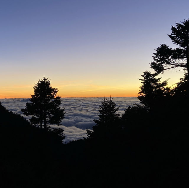 登上台灣最高峰玉山