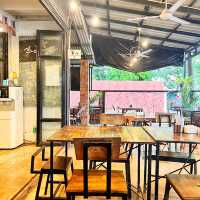 🇲🇾 Kedai Koffie: Taste Tradition with a Modern Twist!