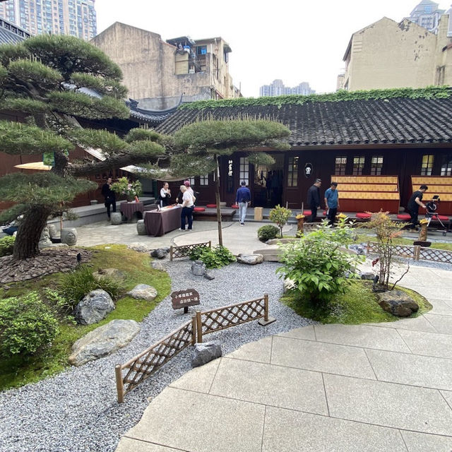 A Spiritual Journey: Find Inner Peace at the Jade Buddha Temple