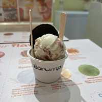 Scrump ไอศครีมโฮมเมด เข้มข้นเหมือนกินขนม