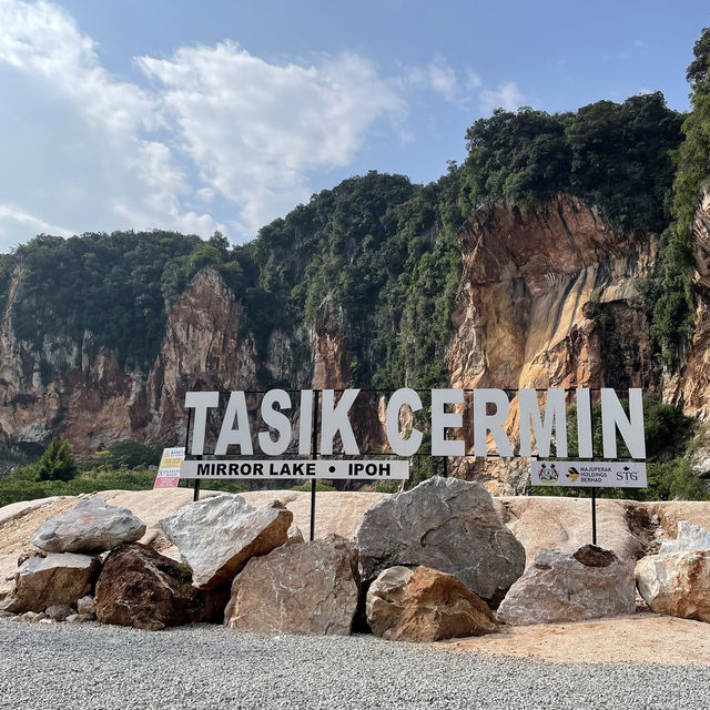 Boat-riding at Tasik Cermin Ipoh