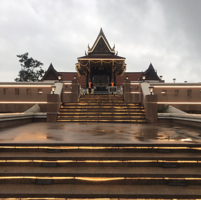 ศาลสมเด็จพระนเรศวรมหาราช เมืองหนองบัวลำภู