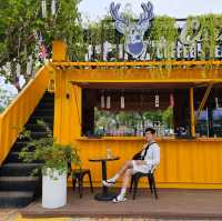 ร้านกาแฟริมแม่น้ำฮันในดานัง